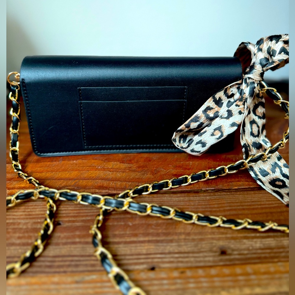 Dolce & Gabbana sunglasses case/ crossbody Black Chain Strap - Picture 2 of 3